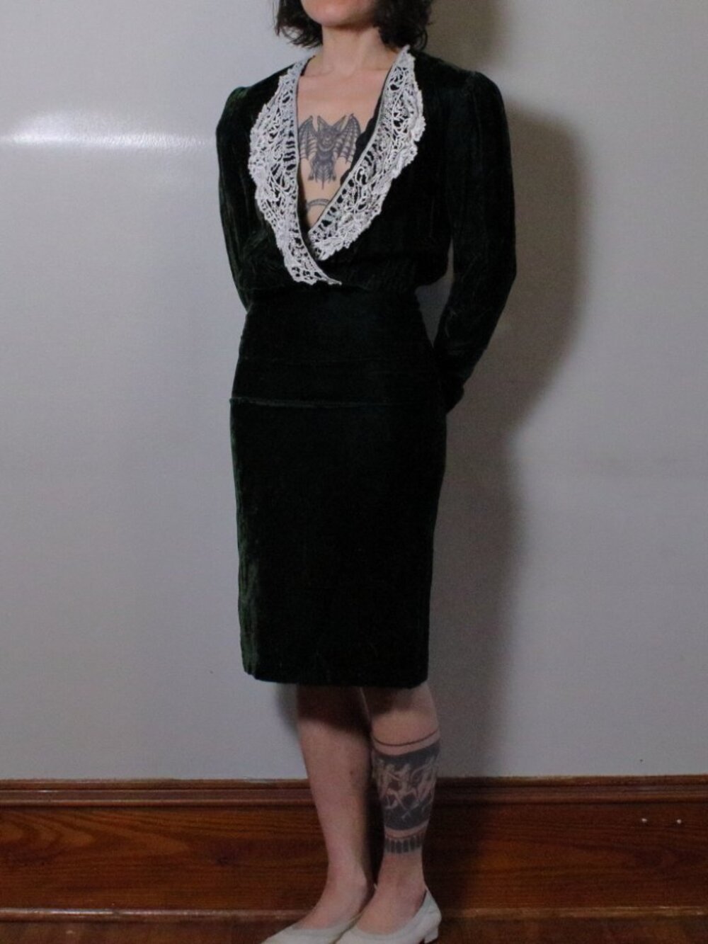 Vintage 80s Dark Green Velvet Dress with Lace Collar Small